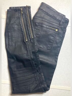 7 For All Mankind Slim Women's Black Coated Skinny Jeans with Gold detail sz 26